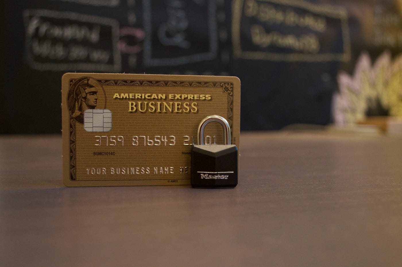 Choosing the Right Plastic: Navigating the World of Credit Cards
