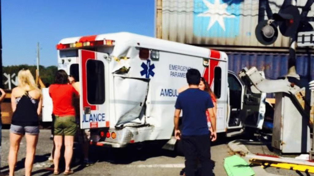 Train Rams Ambulance in Ahaus: Paramedics Escape, 88-Year-Old Patient Dead