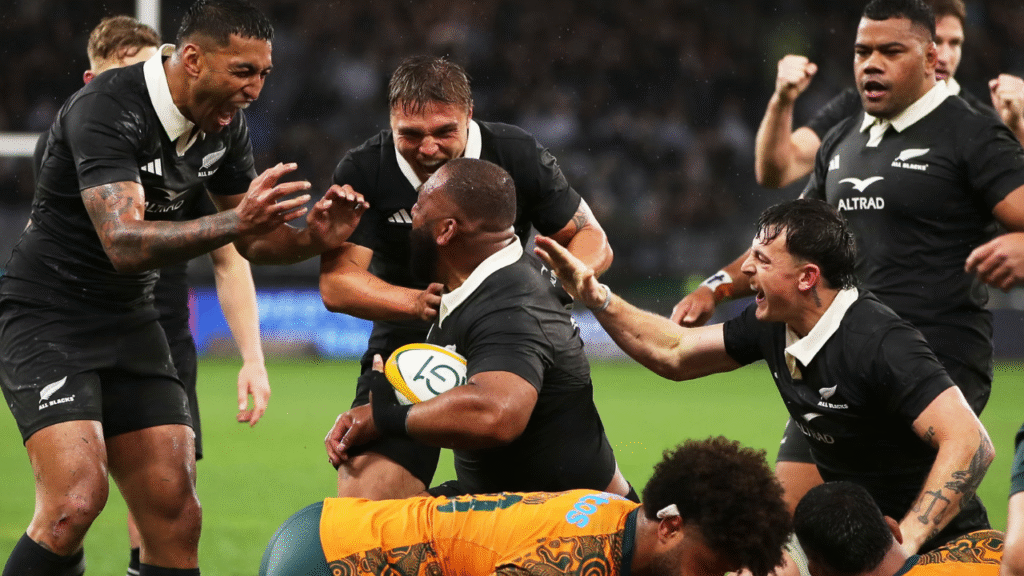 New Zealand Lead Australia in Thrilling Rugby Championship Battle