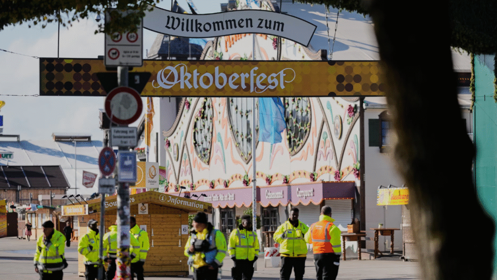 Police Shut Down Oktoberfest After Fatal Explosion | Oktoberfest 2025 Breaking News